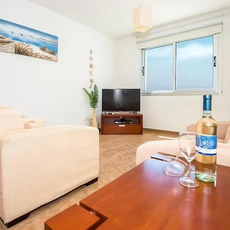 Seabreeze 200m Away From The Sea Paralimni