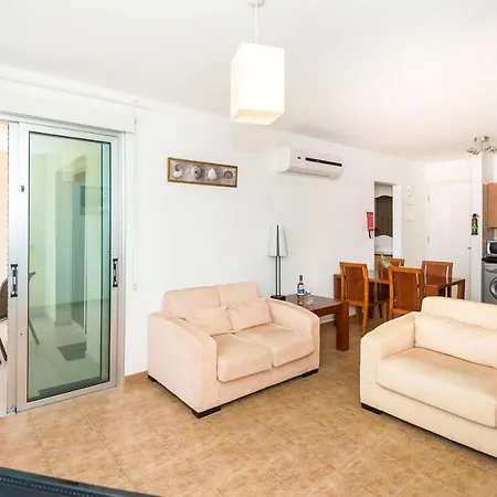 Apartament Seabreeze 200m Away From The Sea Paralimni