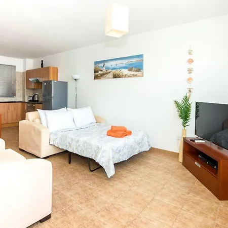 Διαμέρισμα Seabreeze 200m Away From The Sea *