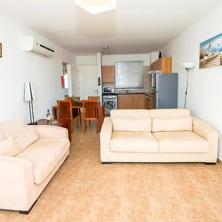 Διαμέρισμα Seabreeze 200m Away From The Sea *