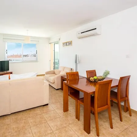 Appartamento Seabreeze 200m Away From The Sea