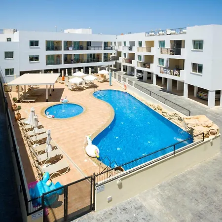 Seabreeze 200m Away From The Sea Paralimni
