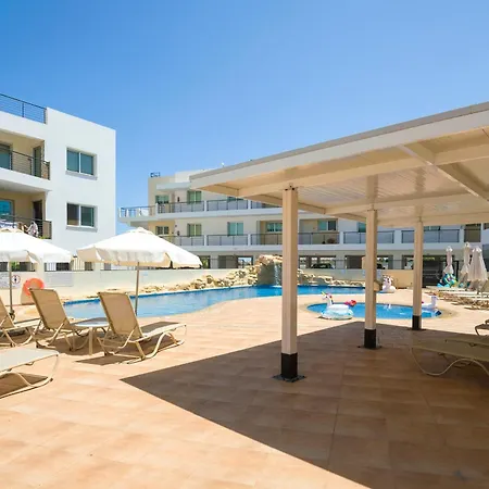 Seabreeze 200m Away From The Sea *