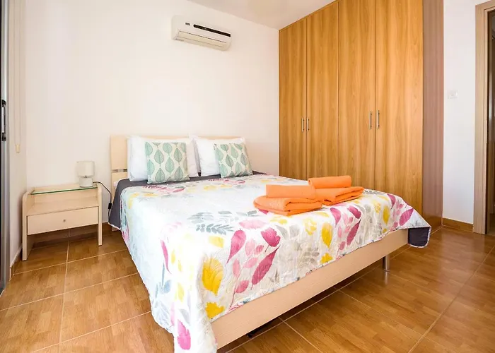 Seabreeze 200m Away From The Sea * パラリムニ