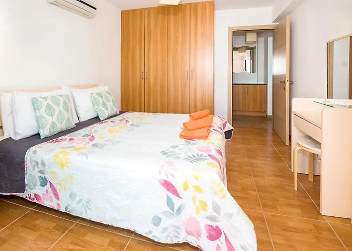 Seabreeze 200m Away From The Sea アパート *