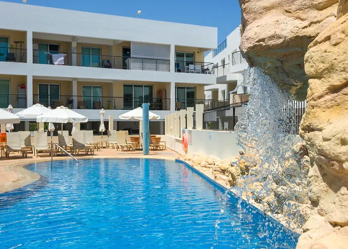 Seabreeze 200m Away From The Sea