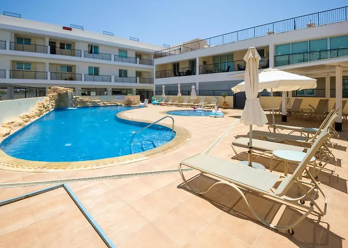 Seabreeze 200m Away From The Sea